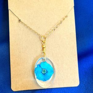 Blue Flower Resin Necklace